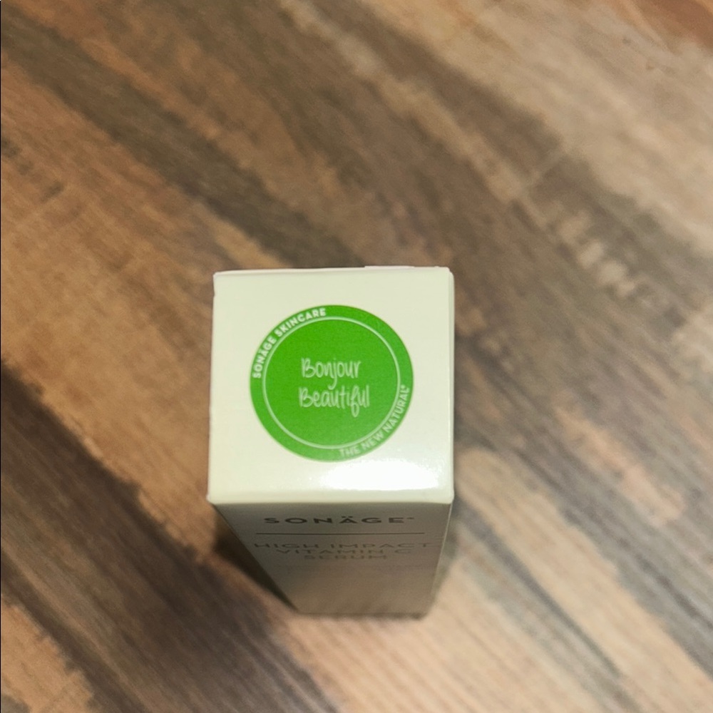 High Impact Vitamin C Serum - Cream - Picture 4 of 4